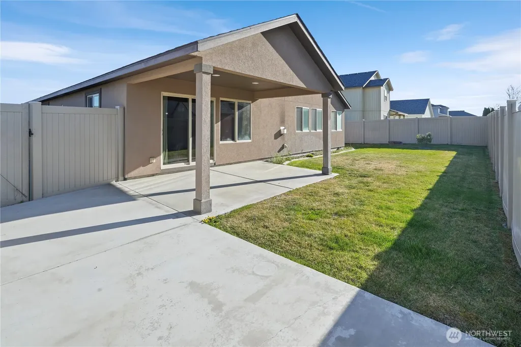 706 7th Avenue NE Ephrata WA 98823