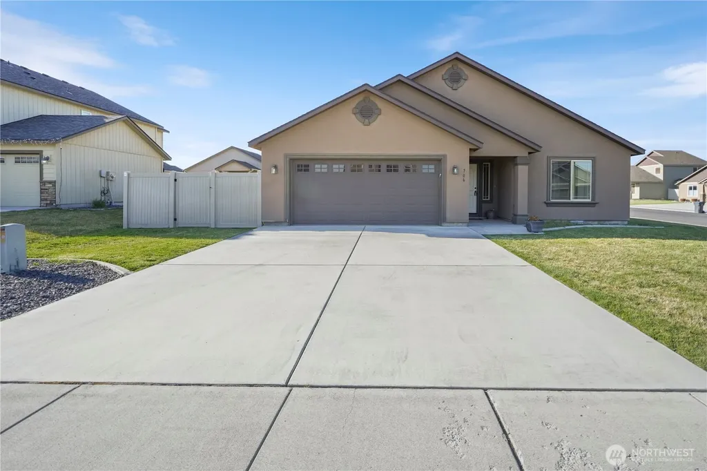 706 7th Avenue NE Ephrata WA 98823