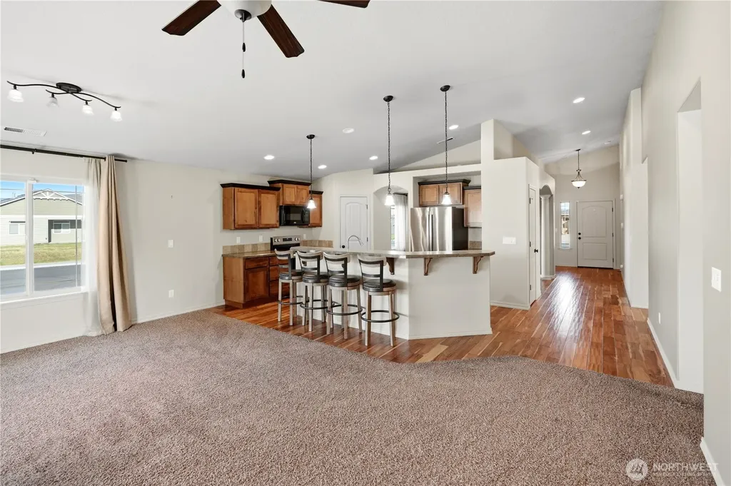 706 7th Avenue NE Ephrata WA 98823