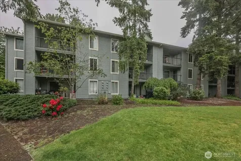 4635 W Lake Sammamish Parkway SE Issaquah WA 98027
