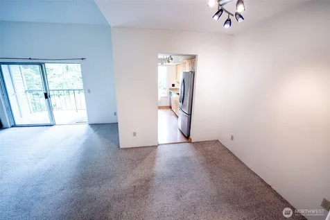 4635 W Lake Sammamish Parkway SE Issaquah WA 98027