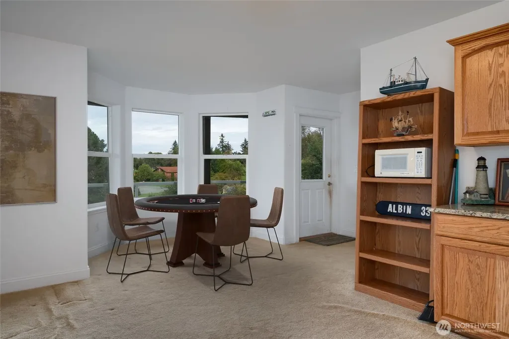 4111 R Avenue Anacortes WA 98221