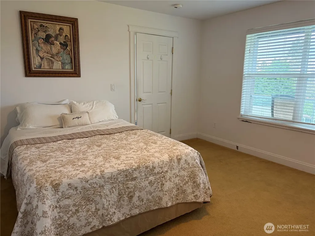 4111 R Avenue Anacortes WA 98221
