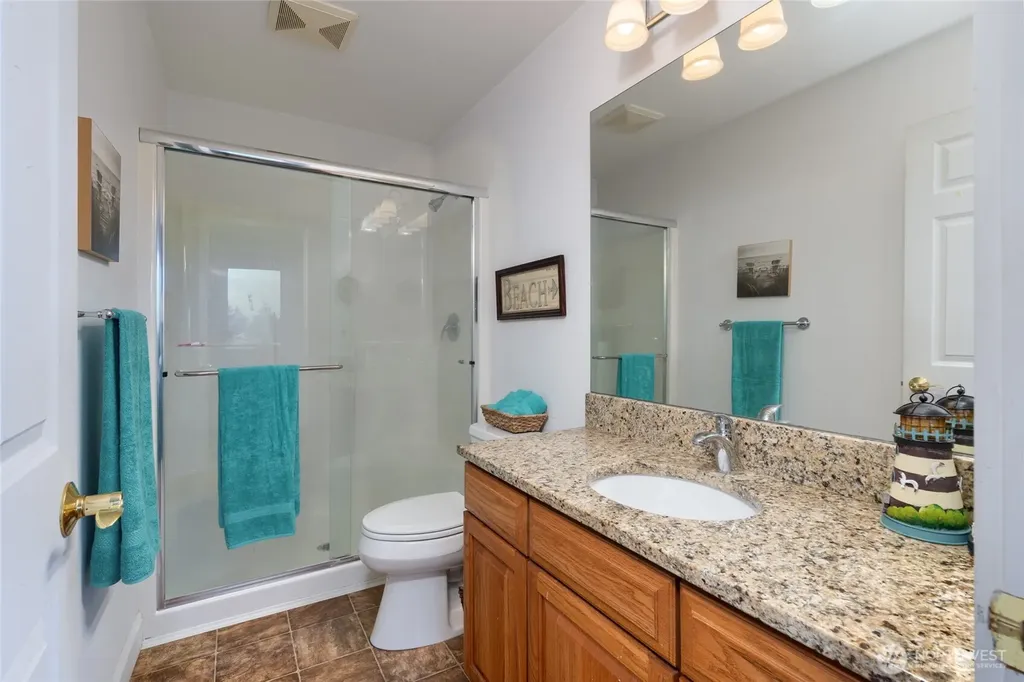 4111 R Avenue Anacortes WA 98221