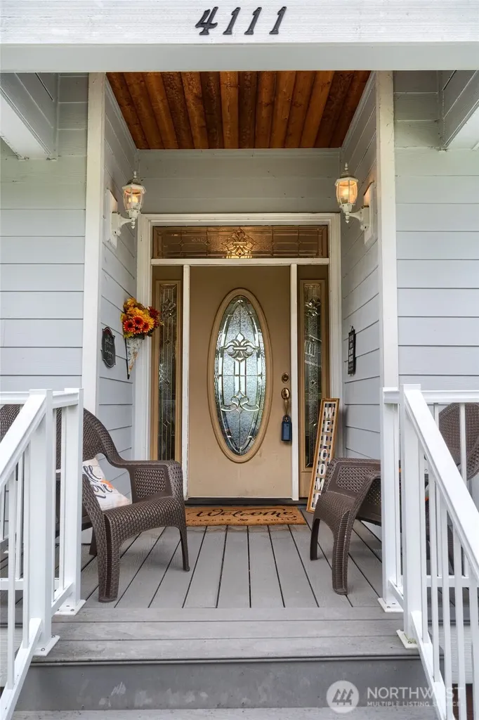 4111 R Avenue Anacortes WA 98221