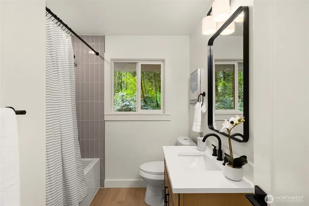14442 Phelps Road NE Bainbridge Island WA 98110