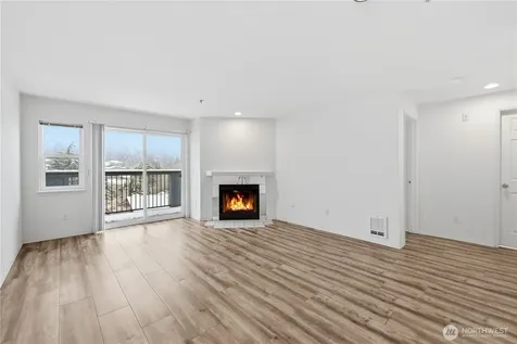 15711 Waynita NE Bothell WA 98011