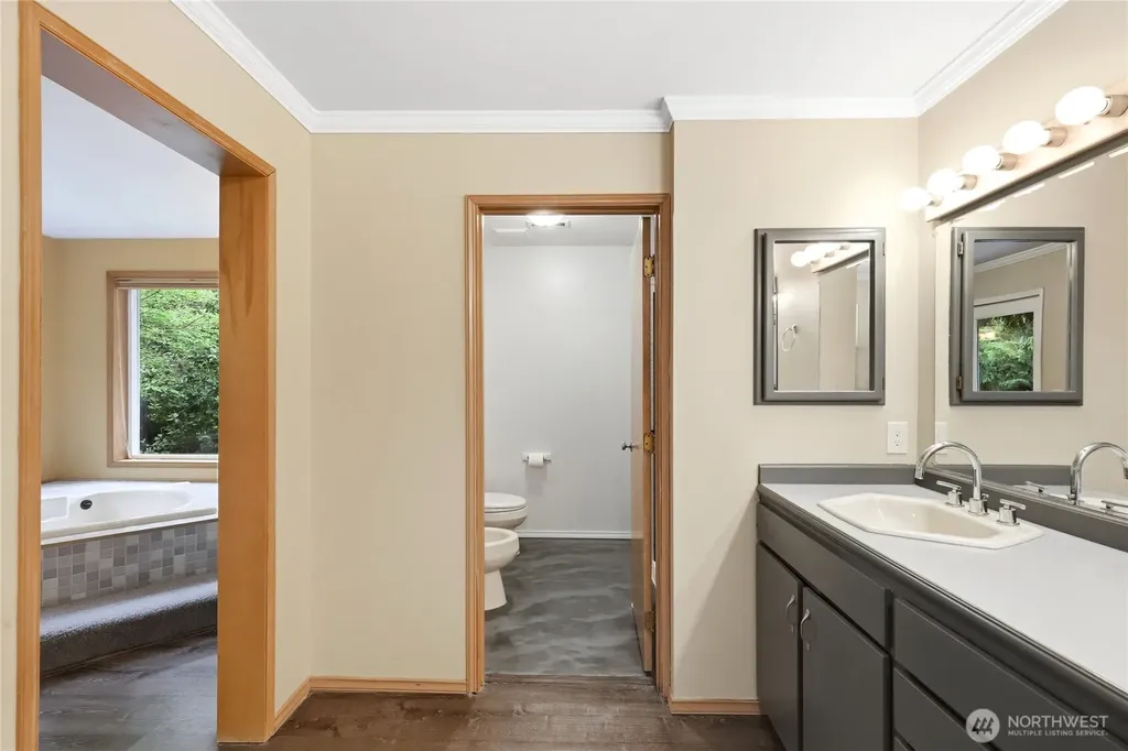 211 Baycliff Drive Port Townsend WA 98368