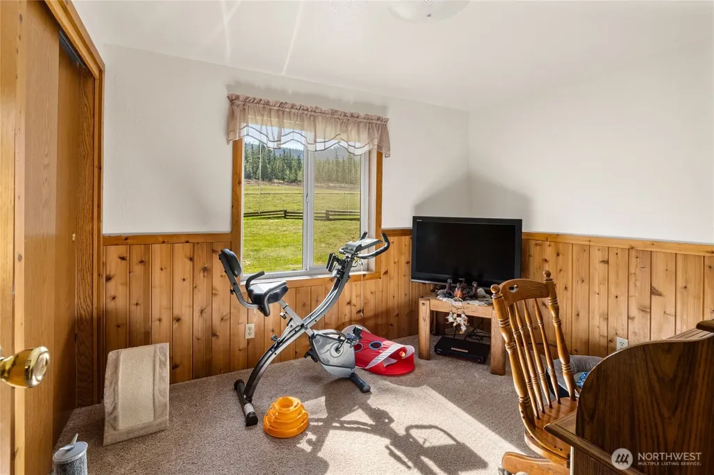 6160 Upper Peoh Point Road Cle Elum WA 98922