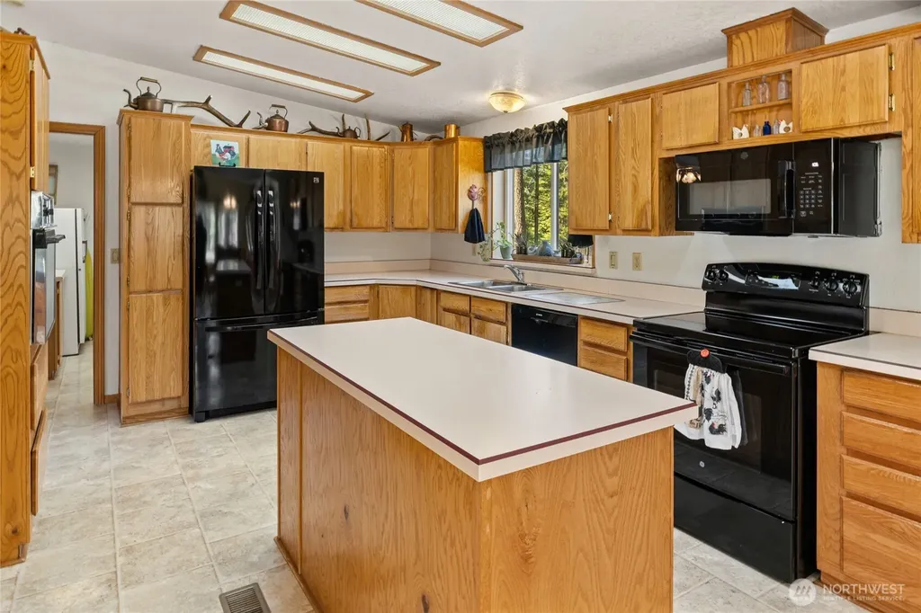 6160 Upper Peoh Point Road Cle Elum WA 98922