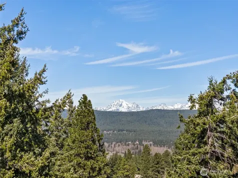 6160 Upper Peoh Point Road Cle Elum WA 98922