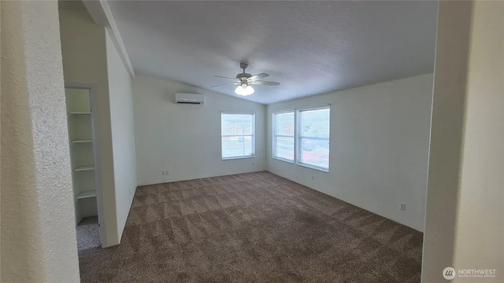 1918 Harrison Avenue Centralia WA 98531