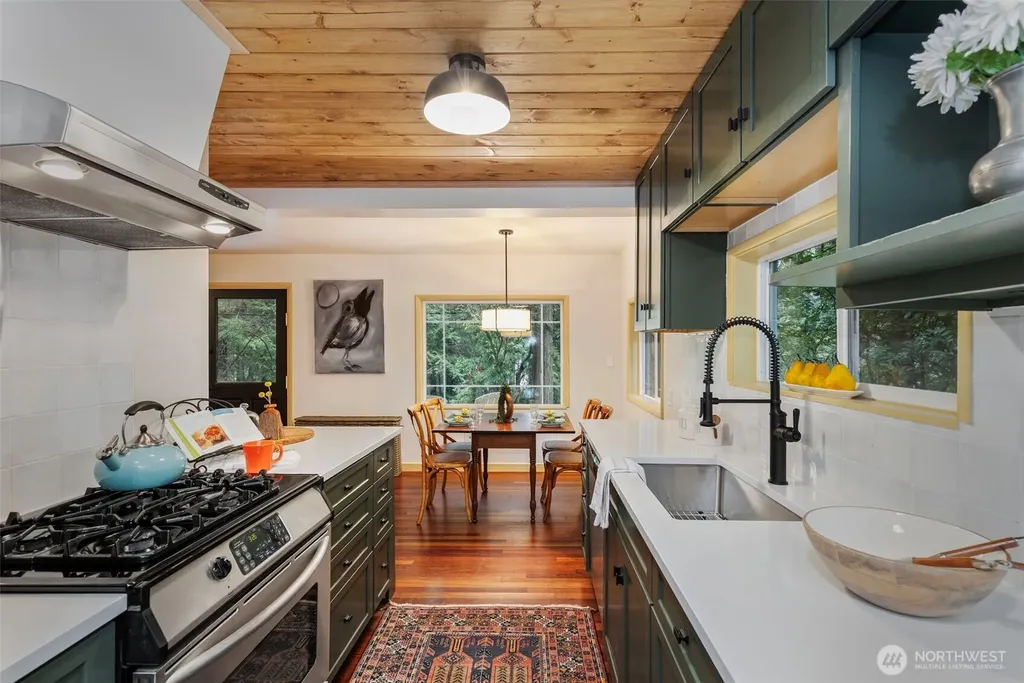 15311 Sandy Hook Road NE Poulsbo WA 98370