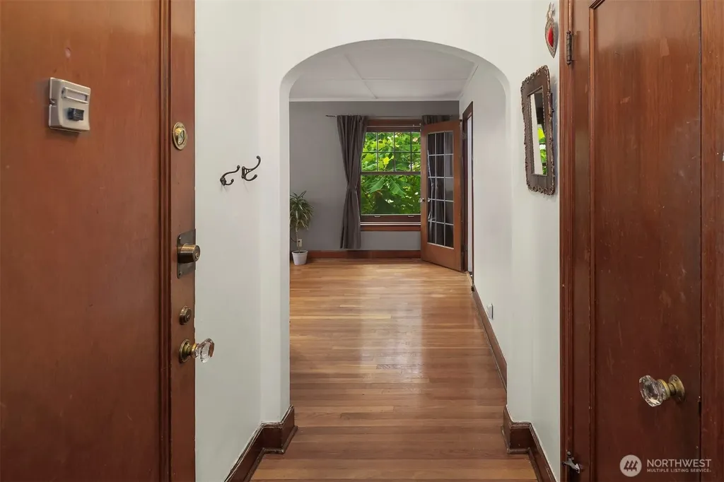 408 Bellevue Ave E Seattle WA 98102