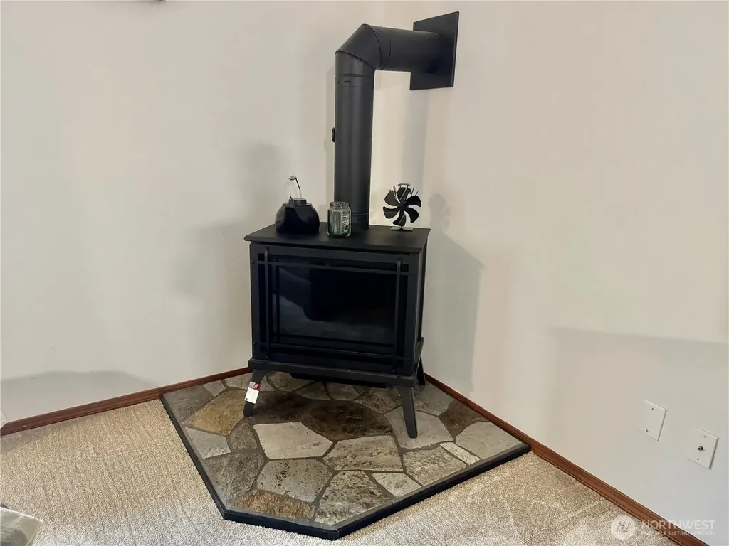 511 364 Street Ct S Roy WA 98580