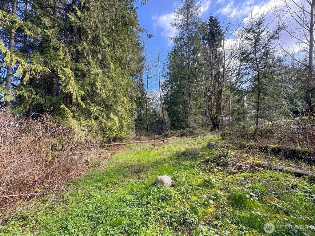 2211 Lindberg Road Port Angeles WA 98362