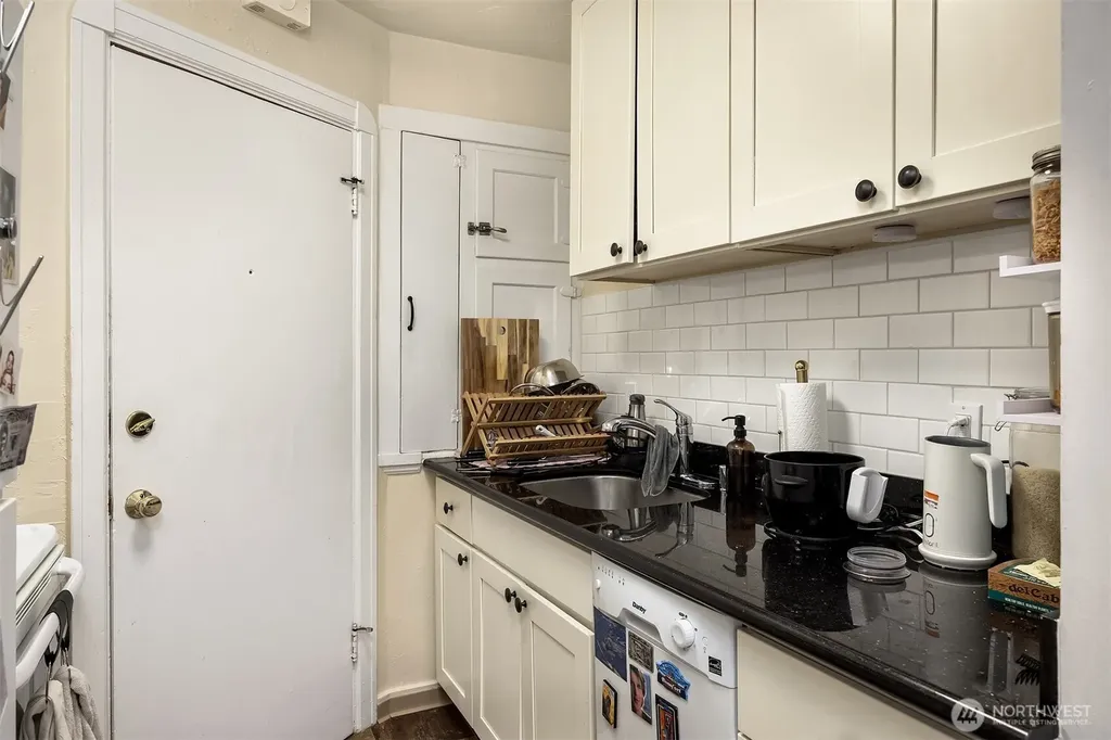 722 10th Avenue E Seattle WA 98102