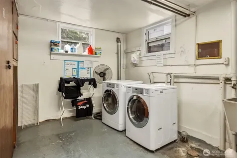 722 10th Avenue E Seattle WA 98102