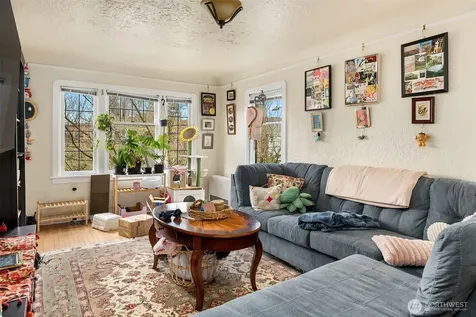 722 10th Avenue E Seattle WA 98102