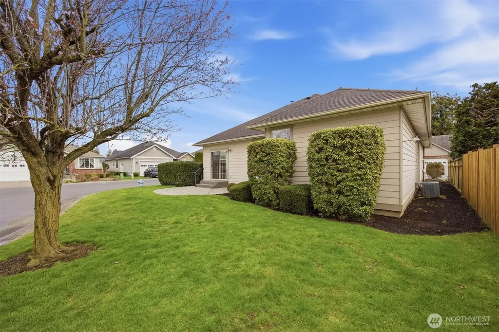 1417 Woodfield Place Lynden WA 98264