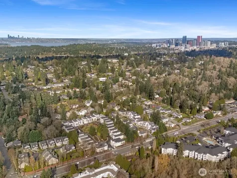 2244 132nd Avenue SE Bellevue WA 98005