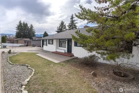 1530 Eastmont Avenue East Wenatchee WA 98802