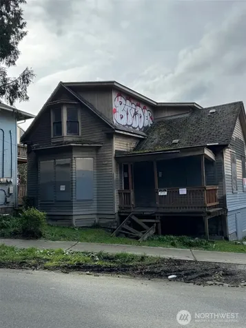2531 Gilman Drive W Seattle WA 98199