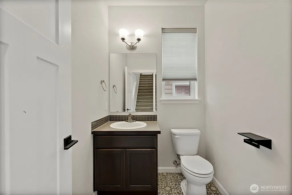 806 Mandee Street SE Lacey WA 98513