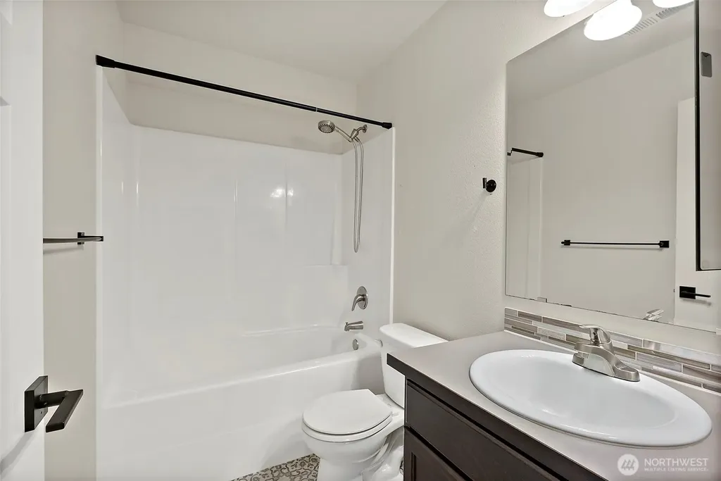 806 Mandee Street SE Lacey WA 98513