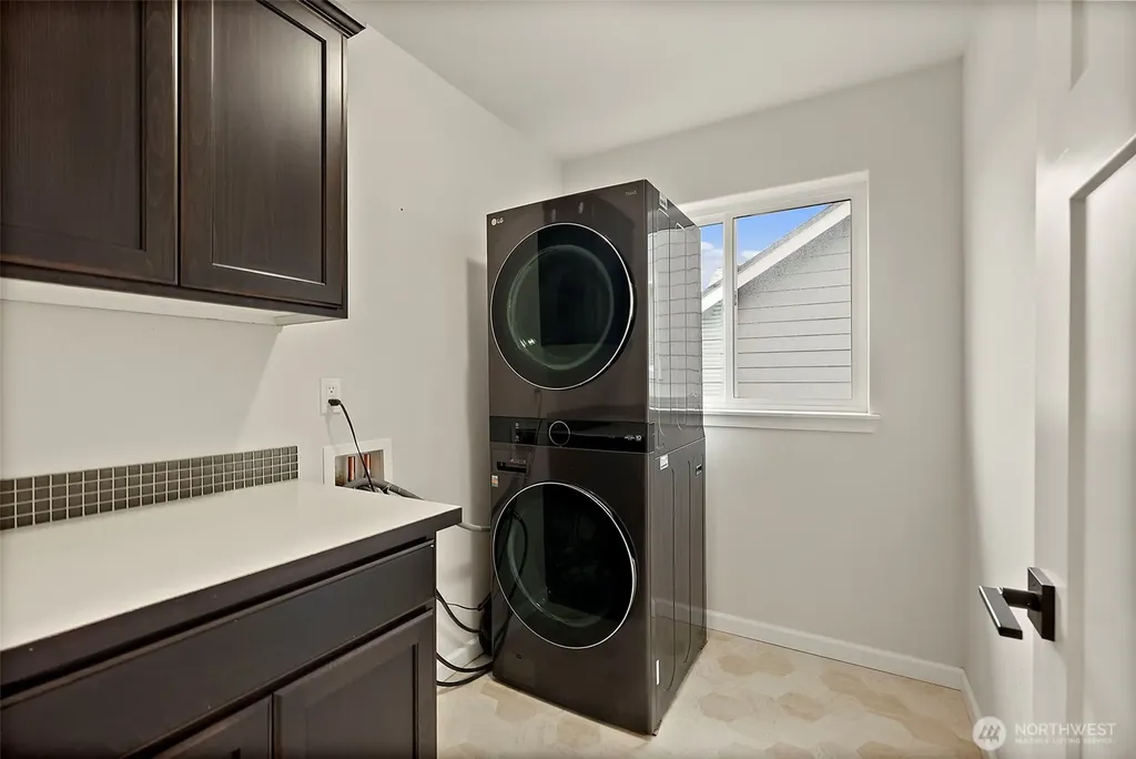 806 Mandee Street SE Lacey WA 98513