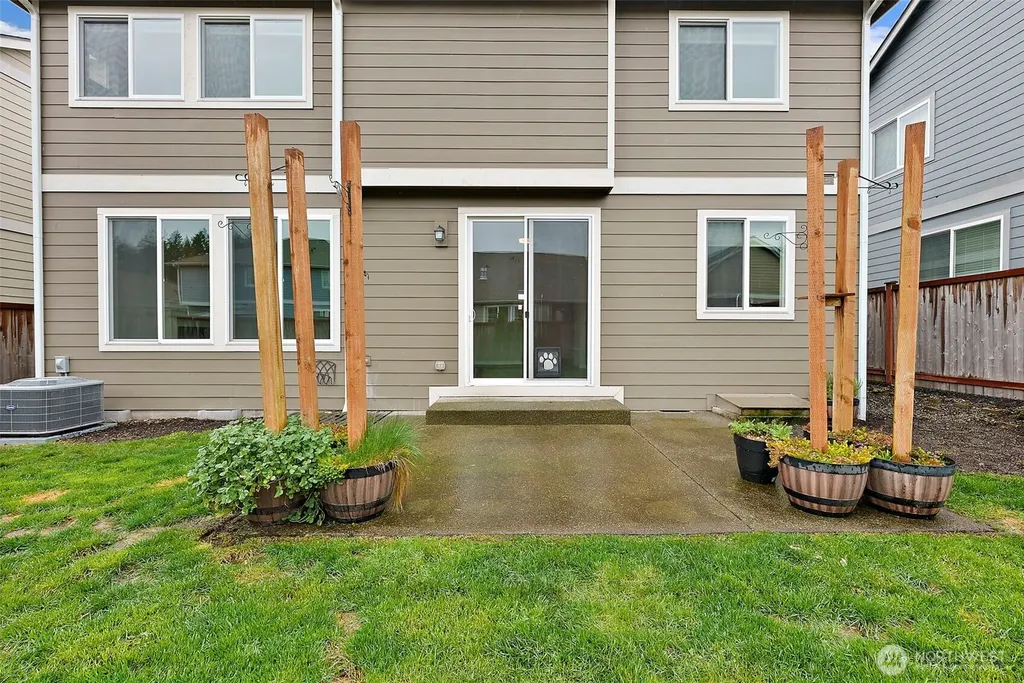 806 Mandee Street SE Lacey WA 98513