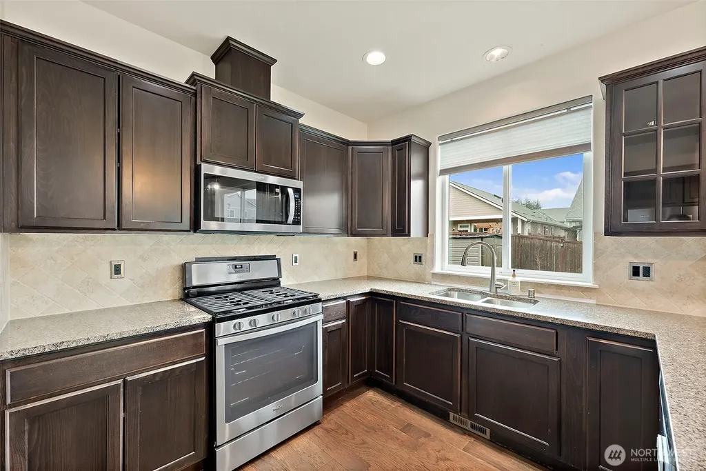 806 Mandee Street SE Lacey WA 98513