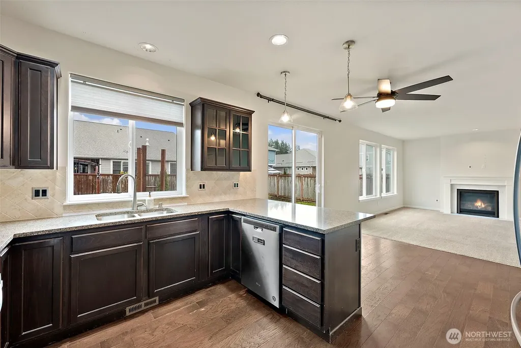 806 Mandee Street SE Lacey WA 98513