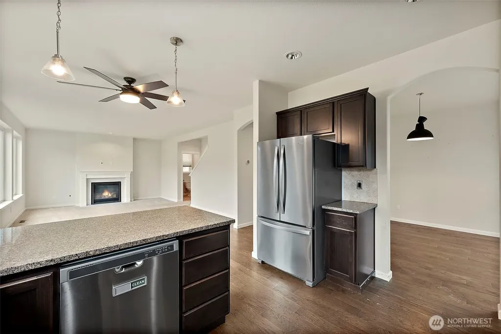 806 Mandee Street SE Lacey WA 98513