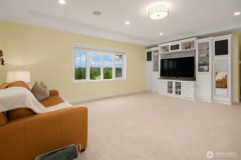 2146 277th Avenue SE Sammamish WA 98075
