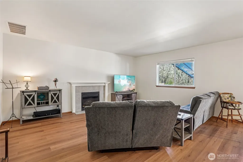 15350 104th Way SE Yelm WA 98597