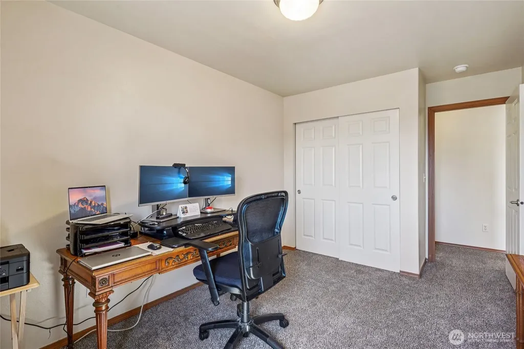 15350 104th Way SE Yelm WA 98597