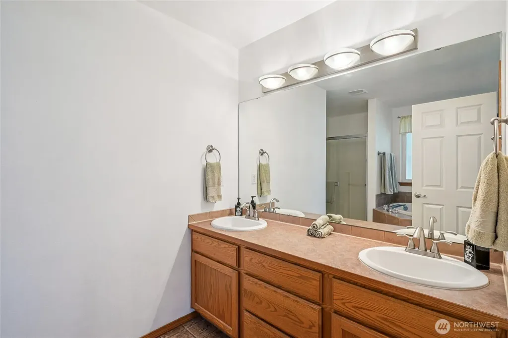 15350 104th Way SE Yelm WA 98597