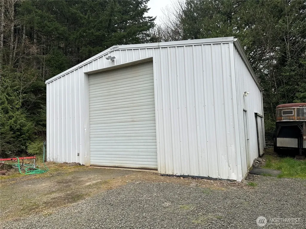 12832 Hunter Road SW Rochester WA 98579