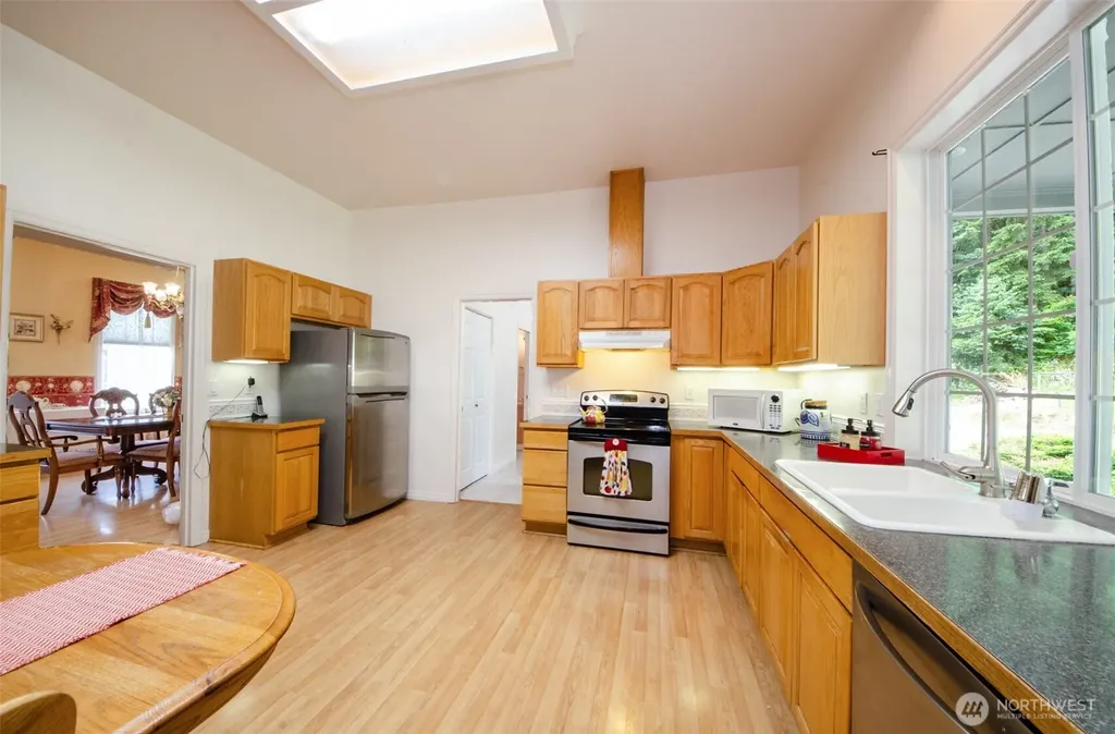 12832 Hunter Road SW Rochester WA 98579