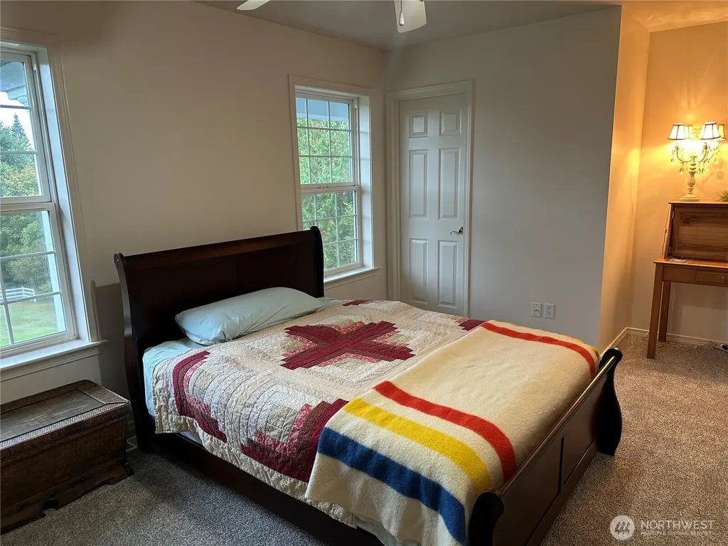 12832 Hunter Road SW Rochester WA 98579