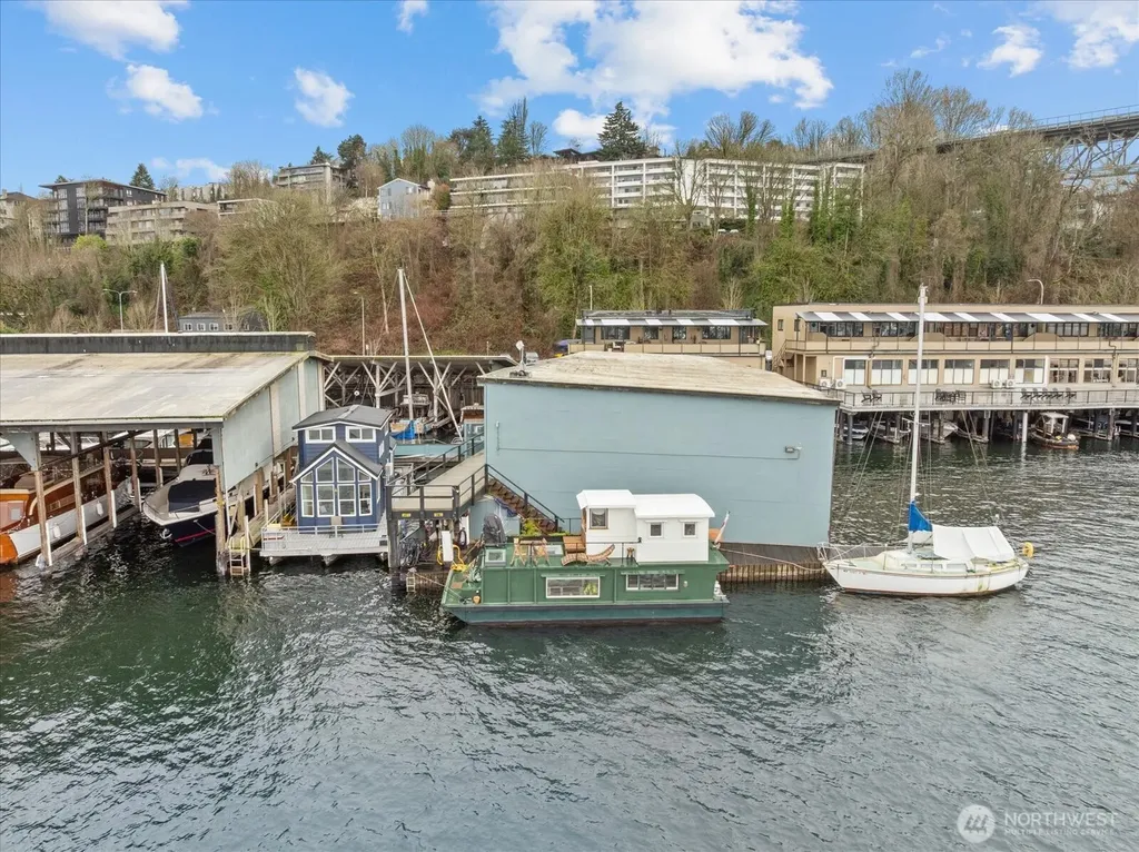 2706 Westlake Avenue N Seattle WA 98109