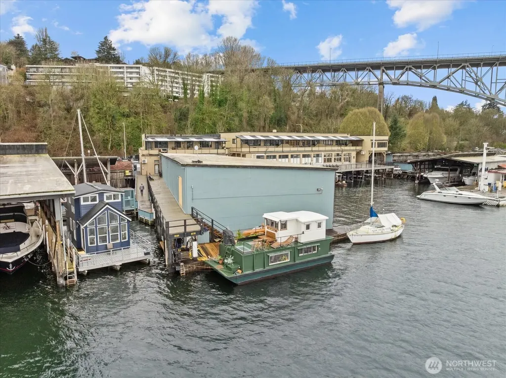 2706 Westlake Avenue N Seattle WA 98109