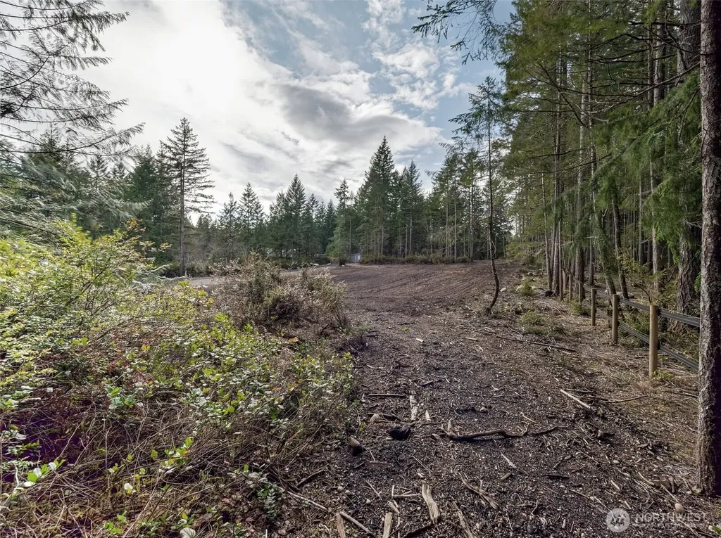 621 E Strong Road Shelton WA 98584
