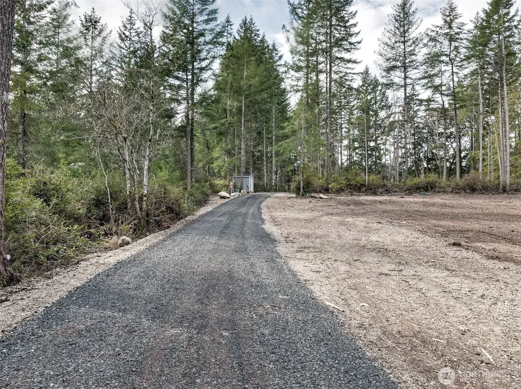621 E Strong Road Shelton WA 98584