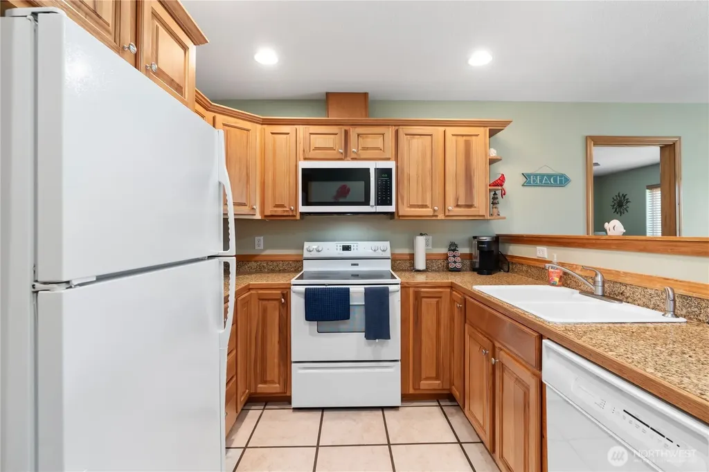 163 Ocean Boulevard Ocean City WA 98569