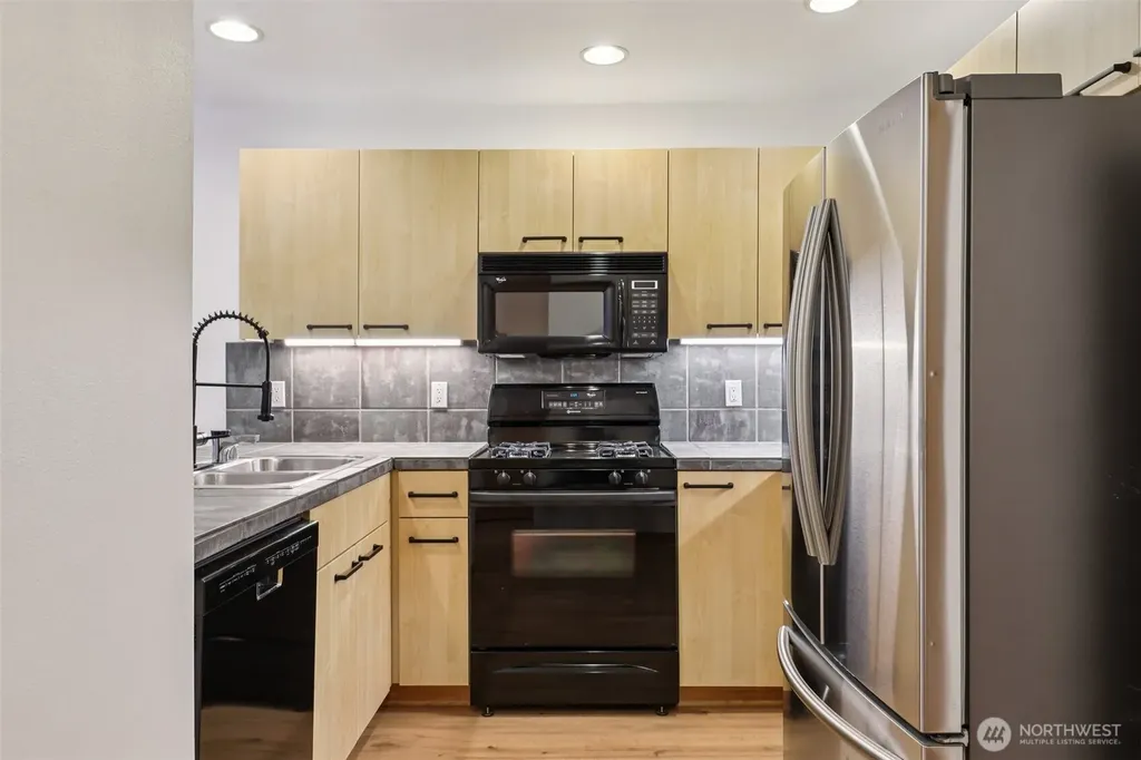 300 W 8th Street Vancouver WA 98660