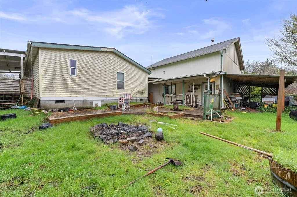 1612 2nd Avenue Grayland WA 98547