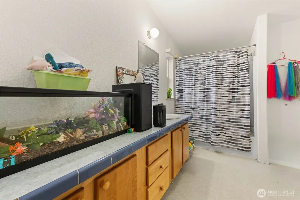1612 2nd Avenue Grayland WA 98547
