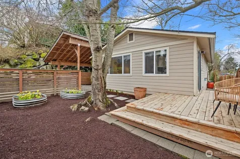 3912 S Findlay Street Seattle WA 98118